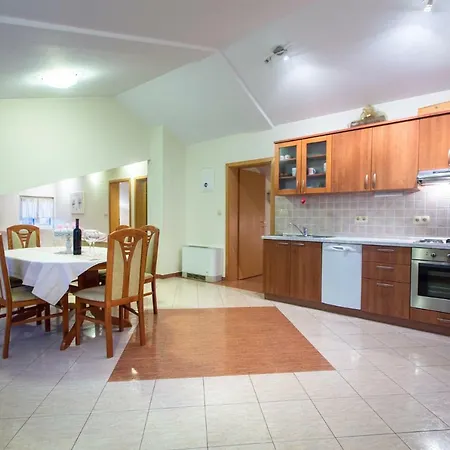 Apartment Peric